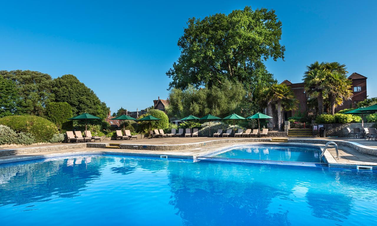 Macdonald Elmers Court Resort 리밍톤 외부 사진